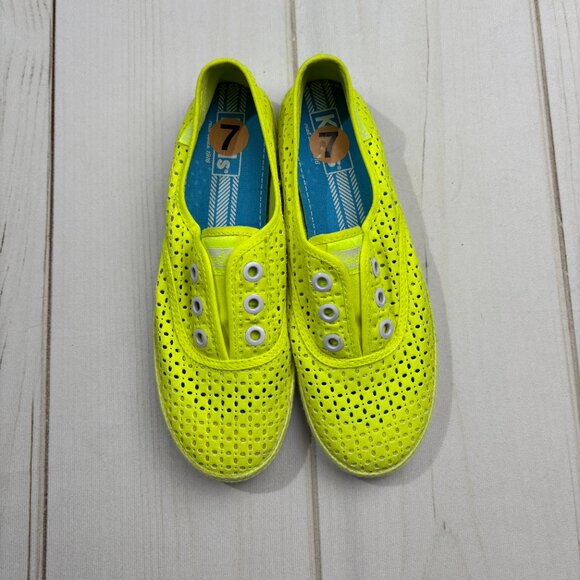 Share Keds Neon Yellow Size 7 Low Top Womens Laceless Laser Cut Sneakers Slip-On - Picture 6 of 16